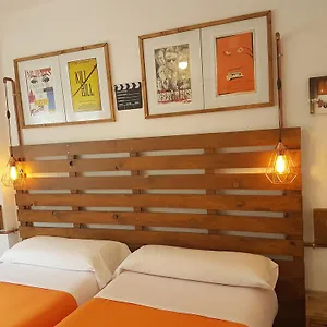 Barri Antic & Pub Guest house