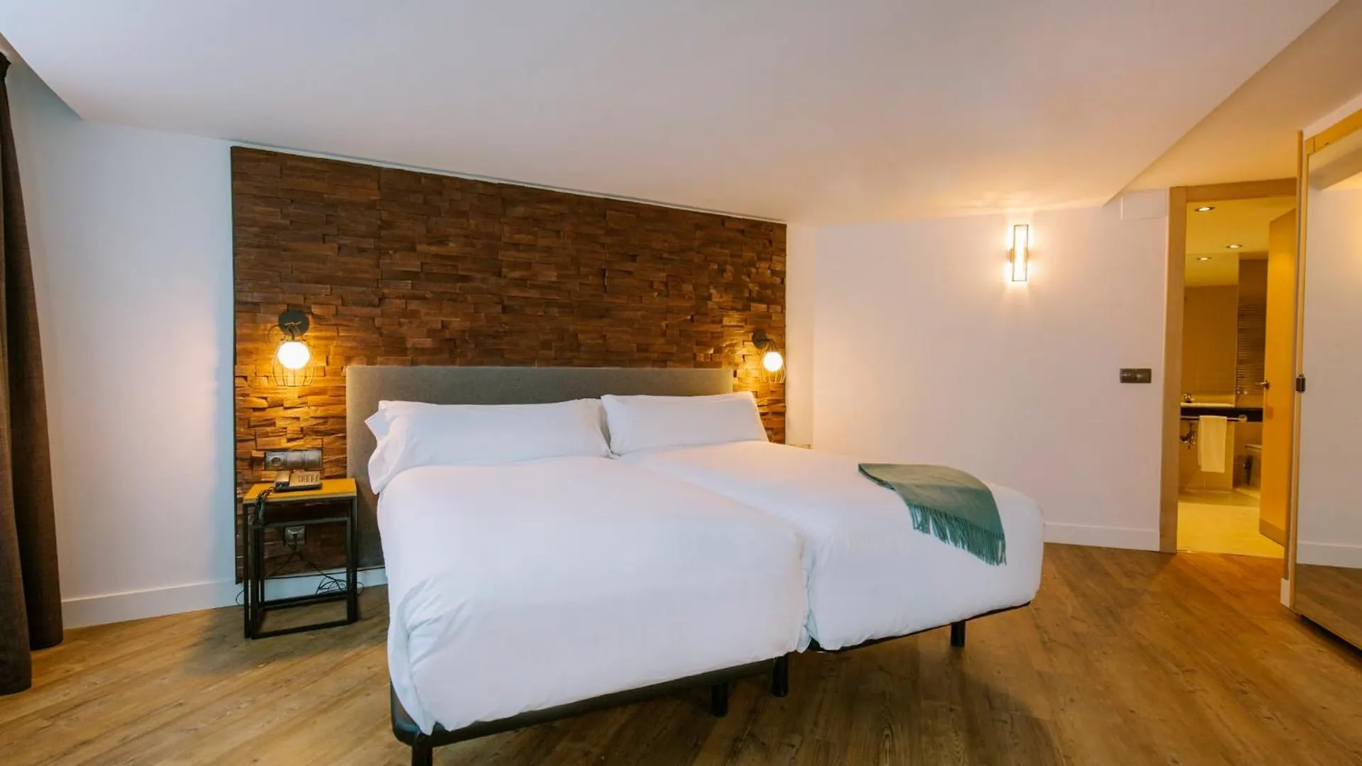 Yomo Centric Otel Andorra la Vella 4*,  Andorra